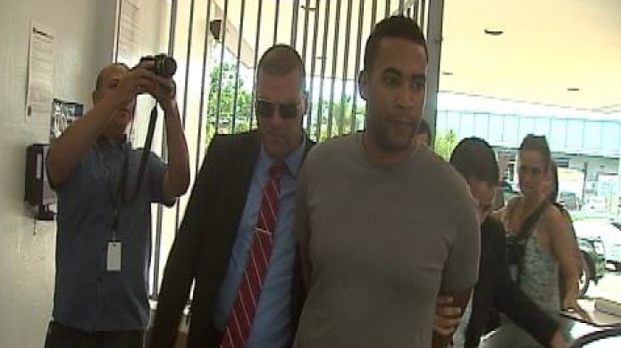 600 mil, de Fianza a "Don Omar" Tendra que Usar Grillete