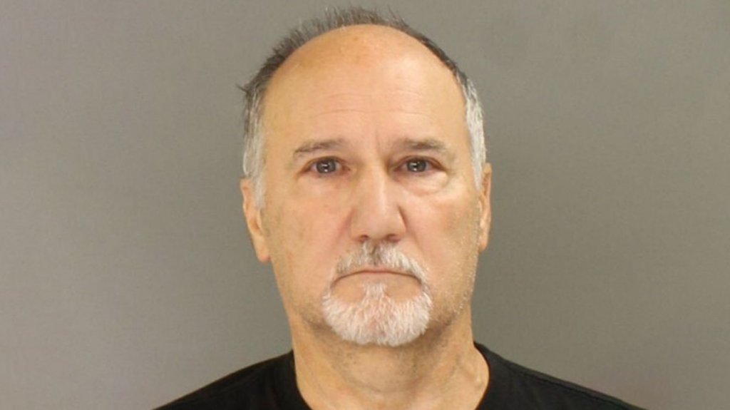  El ADN extraído de una taza de café ayudó a resolver un asesinato de hace 46 años 