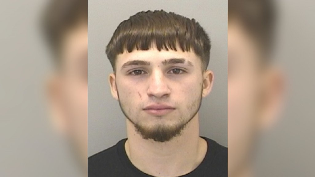  Libre bajo fianza sujeto que agredió y le rompió el celular a su pareja frente a dos menores de edad 