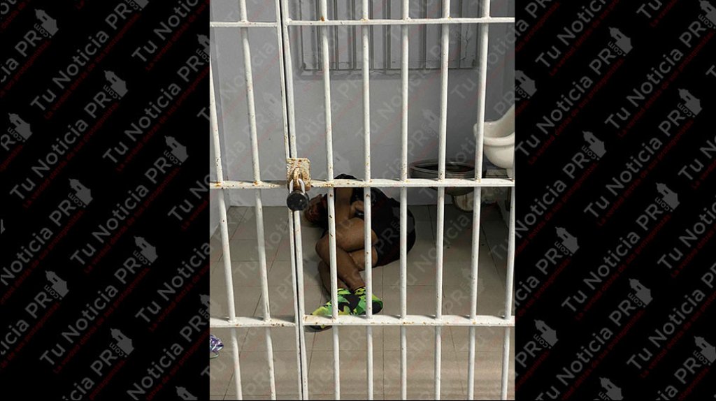  Arrestan turista que escupi&oacute; a polic&iacute;as municipales en la placita de Santurce 