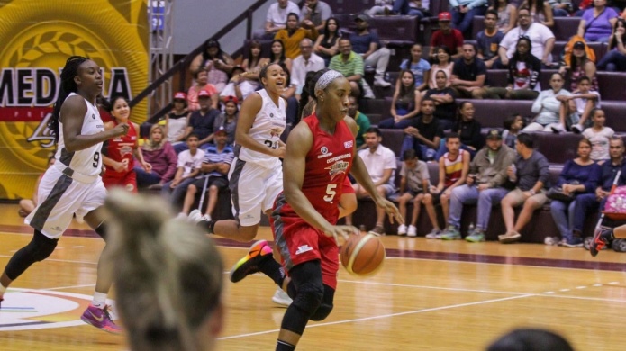 Cangrejeras de Santurce empatan la serie en tiempo extra