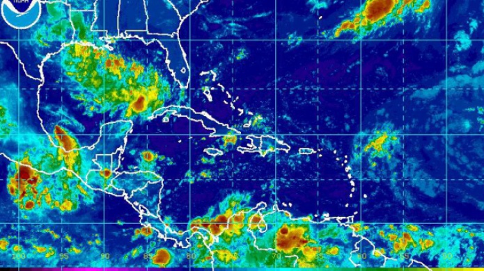 Fuertes aguaceros y tronadas en las tardes...