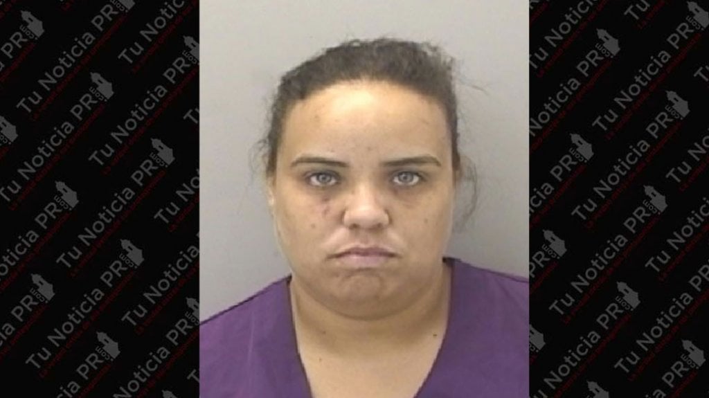  Municipales de San Juan arrestan mujer que le dio par de puños en la cara al ex y le halo el pelo a la nueva pareja 