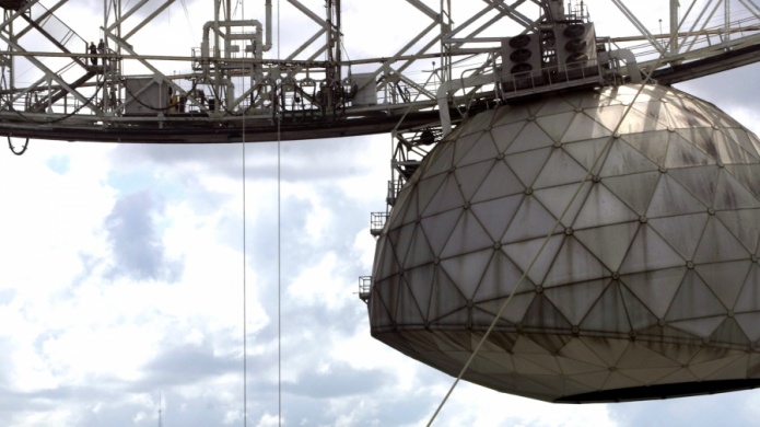 Observatorio de Arecibo capta extraÃ±as seÃ±ales de radio desde estrella roja