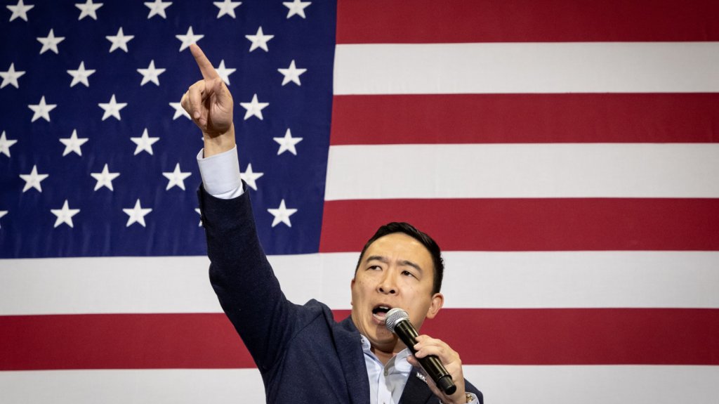  Exaspirante presidencial Yang inicia postulaci&oacute;n a alcalde de Nueva York 