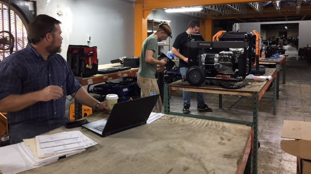 Generac traslada tÃ©cnicos hasta la isla para la reparaciÃ³n de generadores elÃ©ctricos