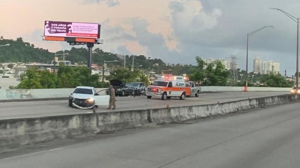  Cierran parte del Mart&iacute;nez Nadal por accidente grave 