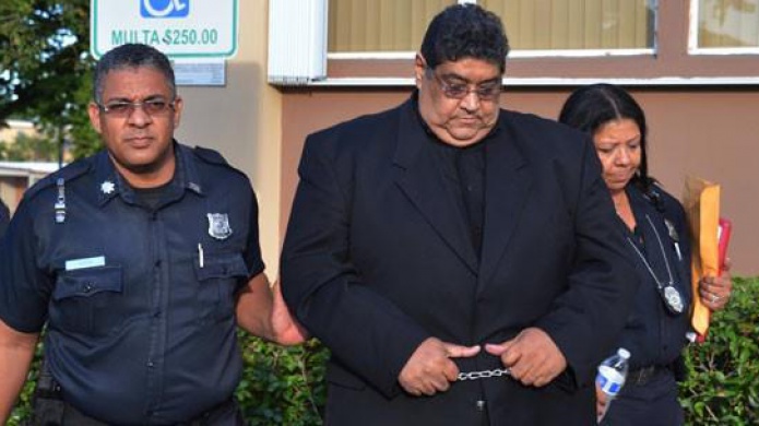 Hallan culpable a sacerdote por maltrato de animales