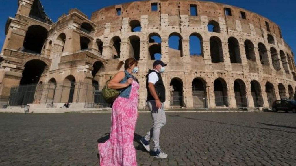  Italia suma 11.700 contagios en un d&iacute;a mientras aguarda medidas de contenci&oacute;n 