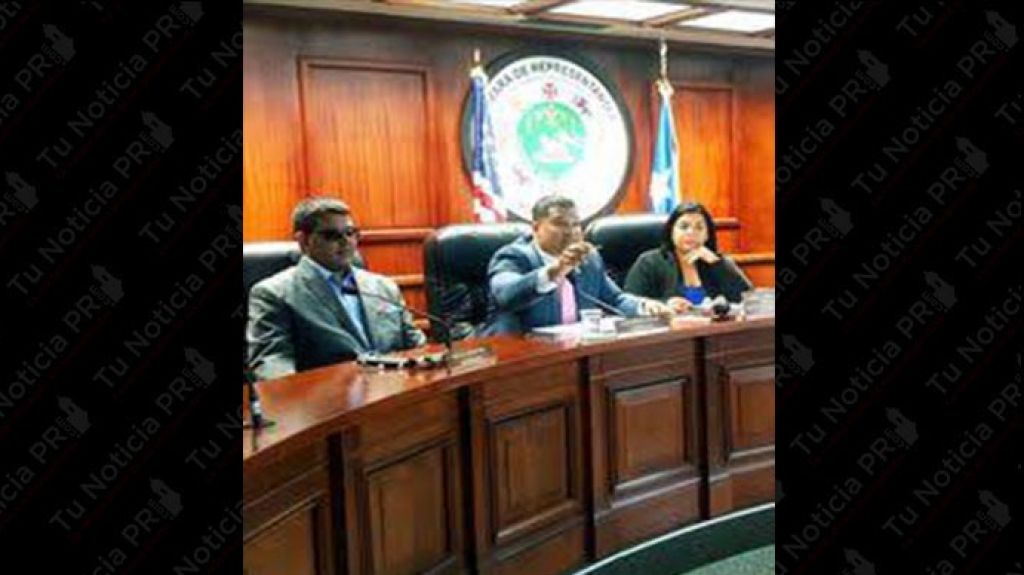  &ldquo;Memo&rdquo; Gonz&aacute;lez anuncia investigaci&oacute;n tras peligros con puentes peatonales 