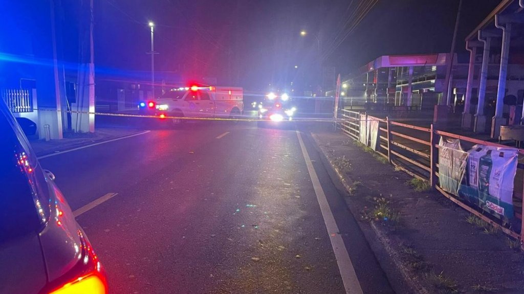  Muere Hombre que salía de una barra en Juncos y fue impactado por un auto 