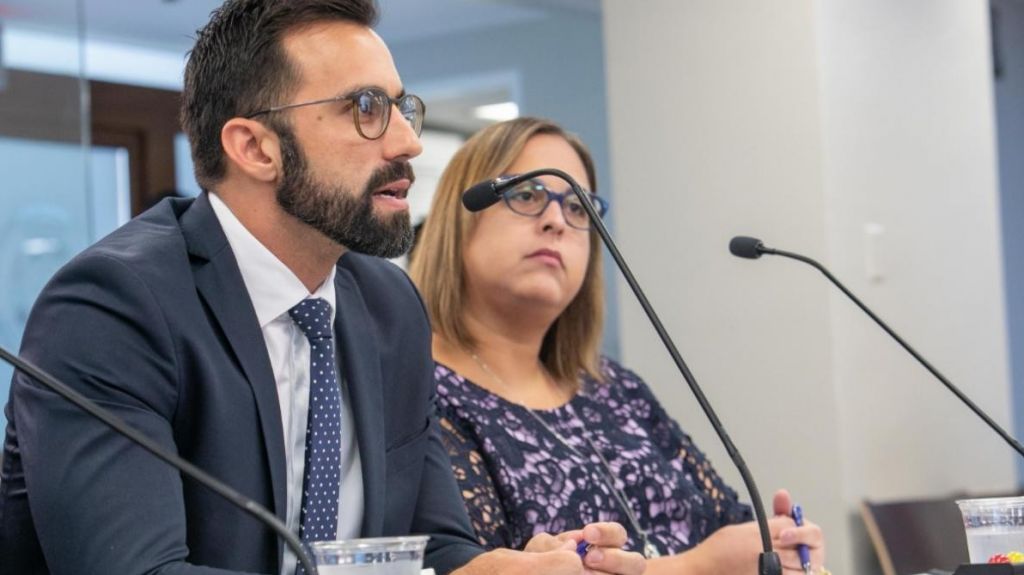  Instan a que no se confirme interinato de Correcci&oacute;n pero el funcionario se defiende 