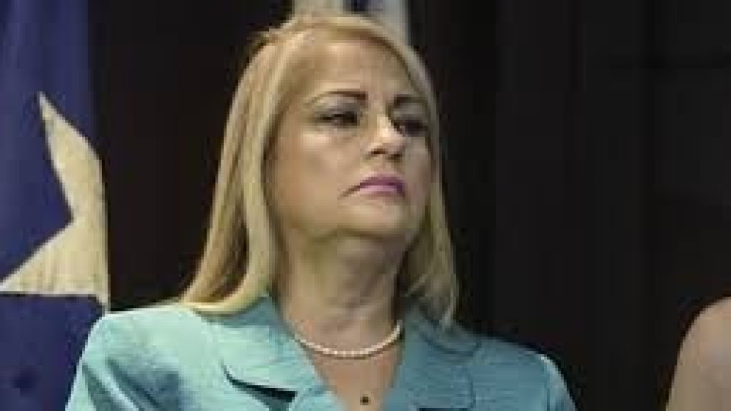  Justicia radica cargo por asesinato en primer grado contra mujer que apu&ntilde;al&oacute; y quem&oacute; a su pareja 