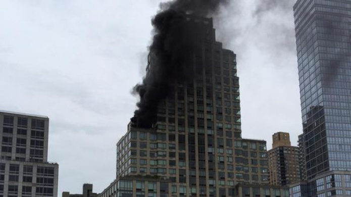 Se incendia el rascacielos Trump Tower en Nueva York (foto)