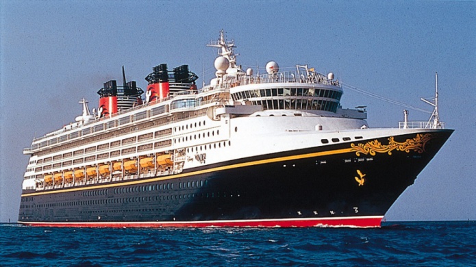 Crucero de Disney rescata a 12 balseros cubanos en el Caribe