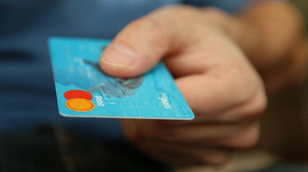  Segunda ola de dep&oacute;sitos directos de tercer cheque de est&iacute;mulo llegan hoy a las cuentas de beneficiarios 