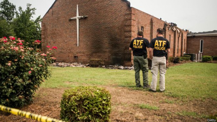 Â¿QuÃ© hay detrÃ¡s de los incendios de iglesias de la comunidad negra en el sur de EE.UU.?