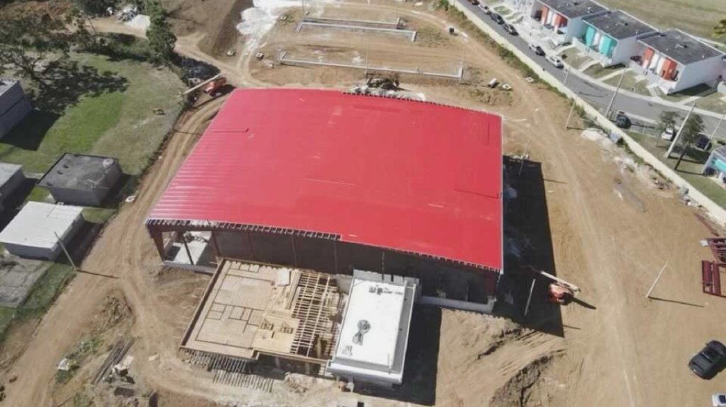  Cayey avanza construcci&oacute;n por 3 millones de d&oacute;lares del centro deportivo de voleibol m&aacute;s grande y moderno de la isla 