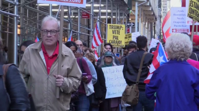 Video: Protestan cerca de la Torre Trump por la gestiÃ³n de la crisis en Puerto Rico