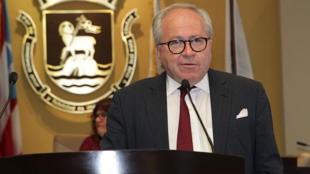  Legislatura de San Juan anuncia apoyo tripartita a protecci&oacute;n ambiental que incluye Balneario de Carolina 