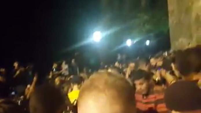 Video: Se llena el paseo la princesa en San Juan de jugadores buscando un Pokemon 