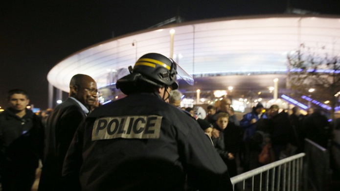 Alemania: Encuentran una ambulancia llena de explosivos frente al estadio de Hannover