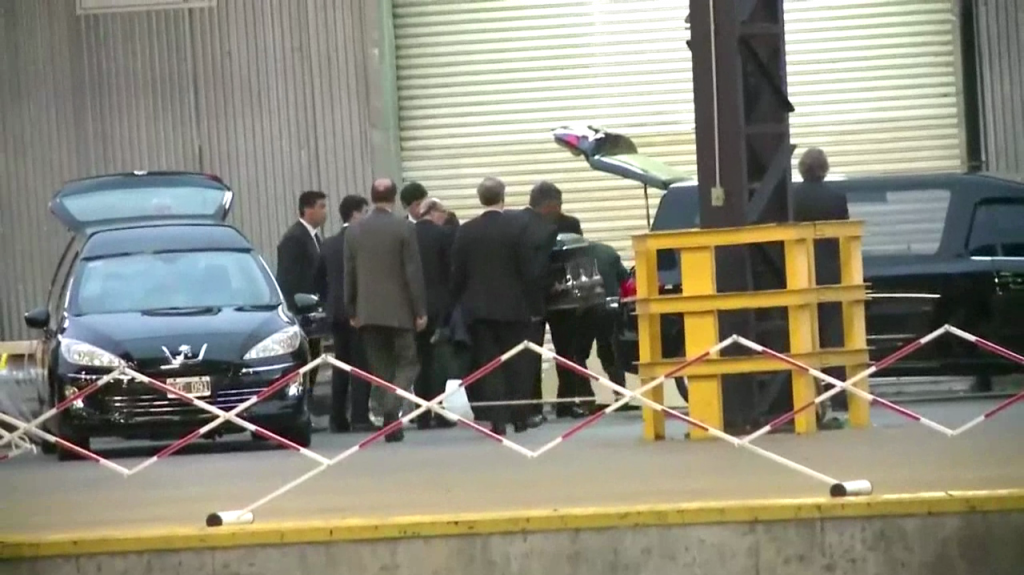 Video: Cuerpos de argentinos muertos en atentado en N.York llegan a su ciudad natal