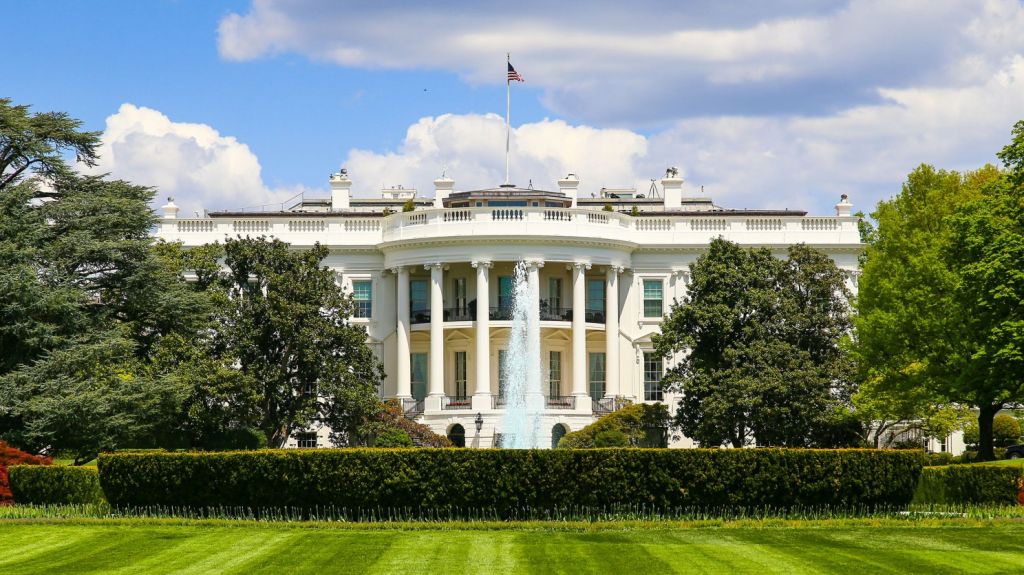  Casa Blanca afirma Trump ten&iacute;a raz&oacute;n sobre corrupci&oacute;n en el gobierno de Puerto Rico 