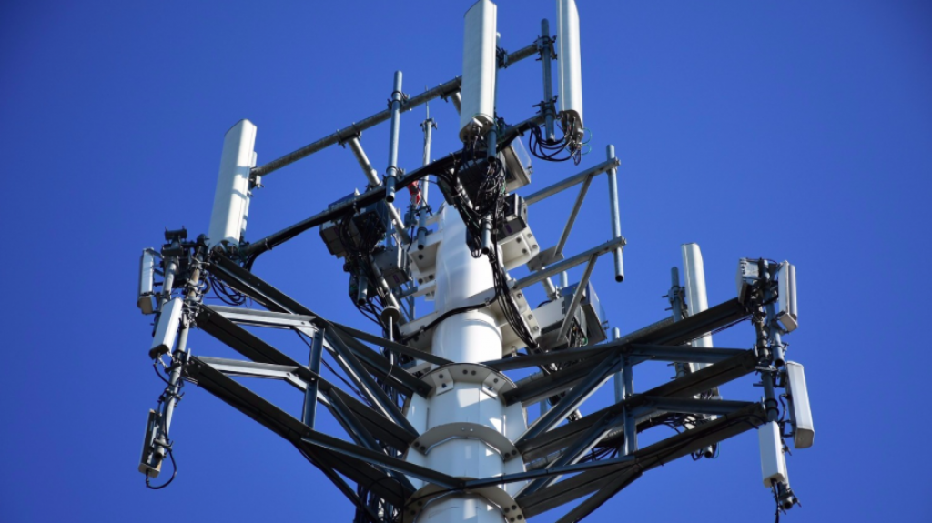 Anuncian un 74% de cobertura celular con 1,628 radio bases activas