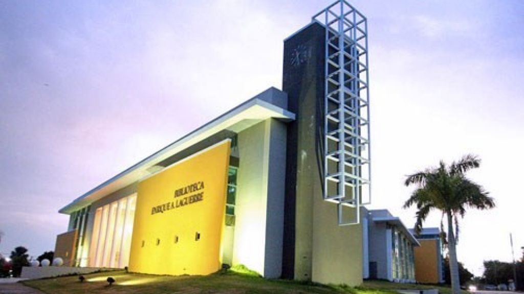  UPR en Aguadilla anuncia remodelaci&oacute;n de su laboratorio de Ciencias Naturales 