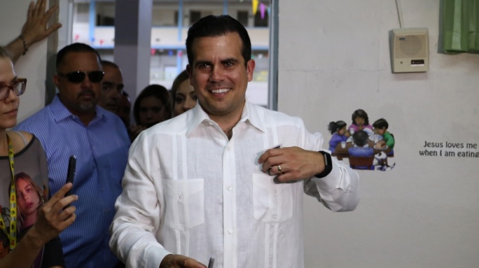 El gobernador convierte en ley proyectos para una mayor eficiencia