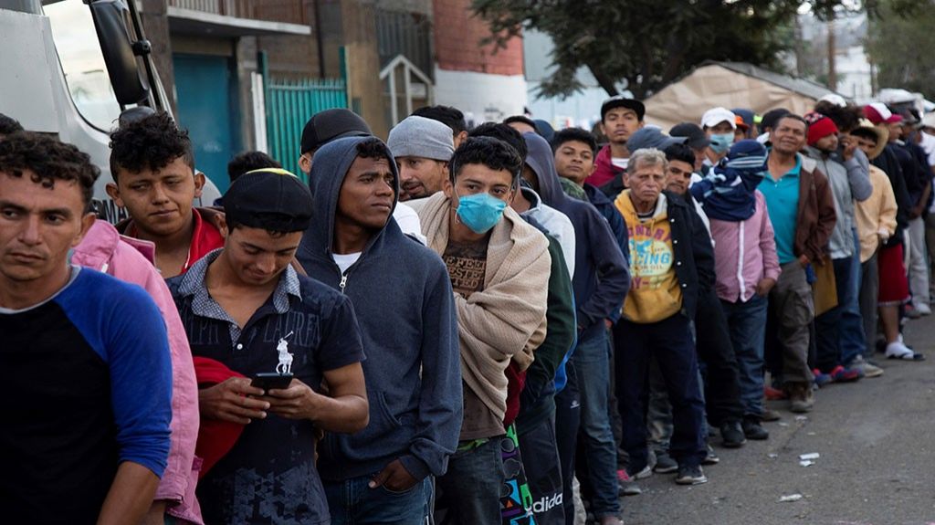  Organizaciones alertan de riesgos en devoluciones de migrantes a M&eacute;xico 