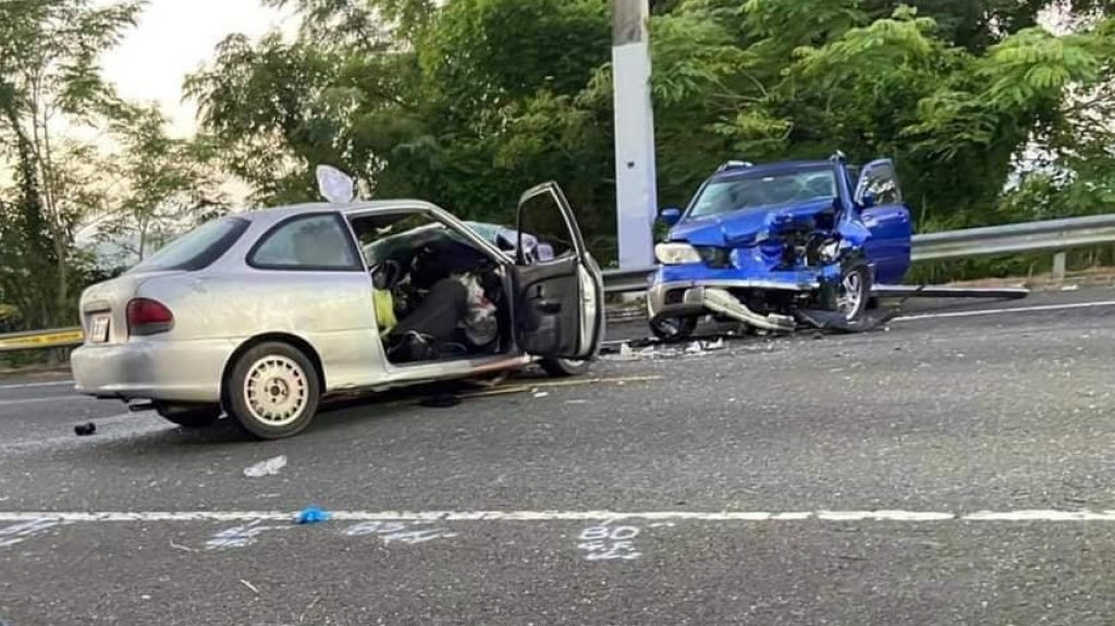  Muere conductor en accidente en San Sebasti&aacute;n 
