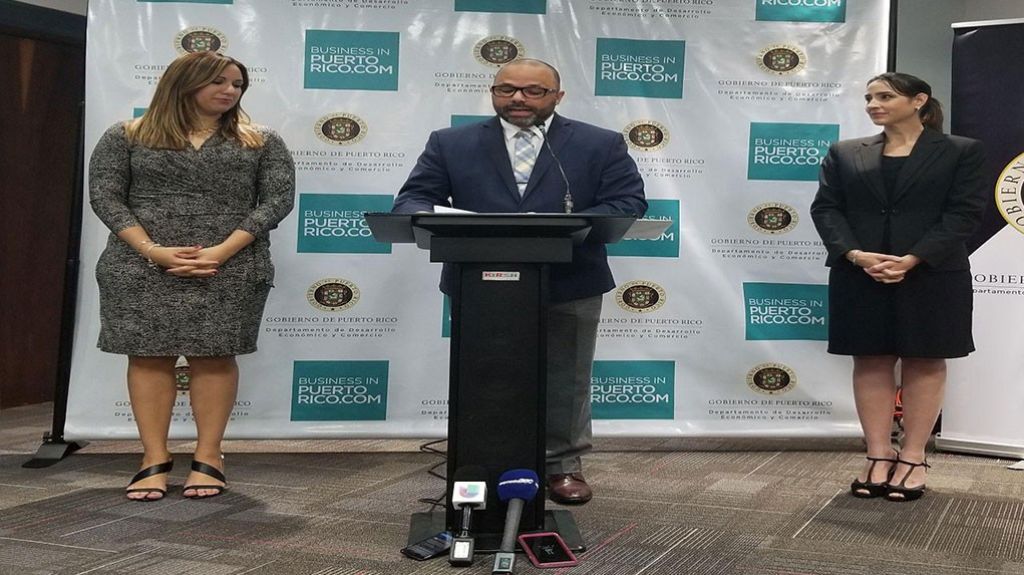  DDEC revisar&aacute; a fines de a&ntilde;o si mantendr&aacute; el auspicio al curso piloto de mandar&iacute;n en las escuelas p&uacute;blicas Escrito por Alex Fern&aacute;ndez Ri 