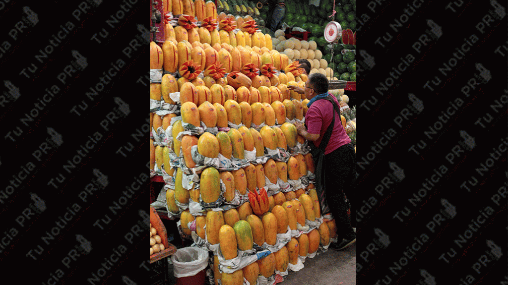  Gobierno mexicano califica de "prematura" la alerta de EE.UU. por papaya 