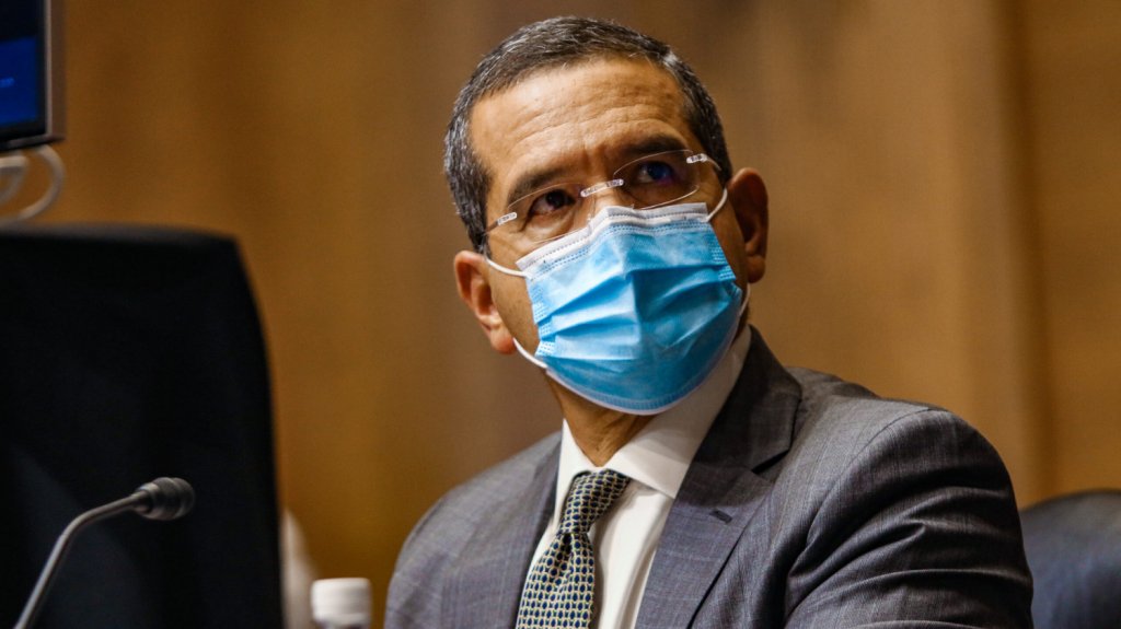  A la consideraci&oacute;n del gobernador Proyecto de Carrera Magisterial 