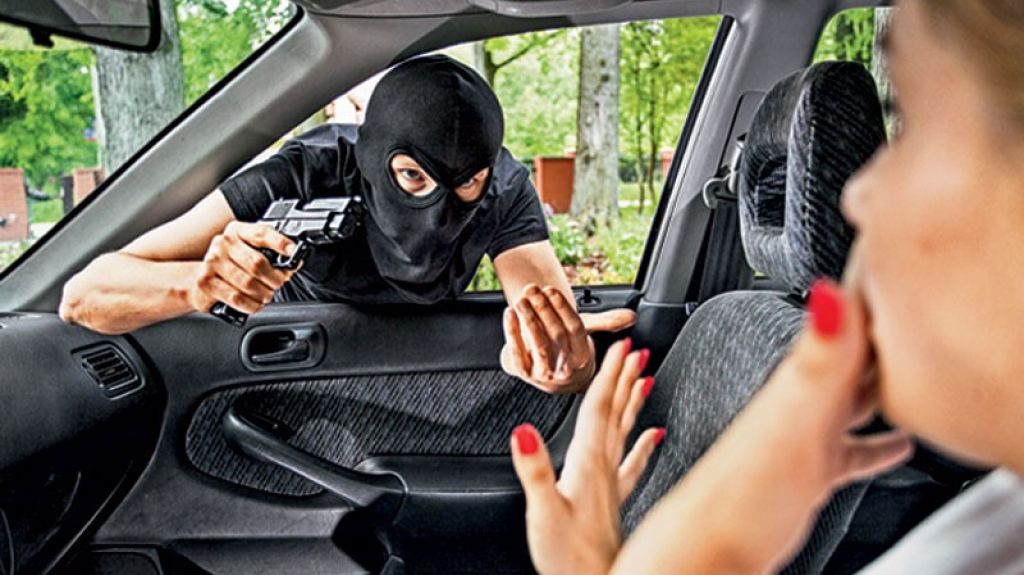  Le hacen &ldquo;carjacking&rdquo; a mujer en Bayam&oacute;n 