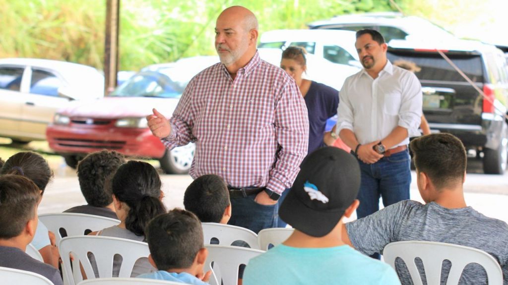  Residentes de comunidad en Las Piedras se unen para crear campamento de verano para ni&ntilde;os con necesidades especiales 