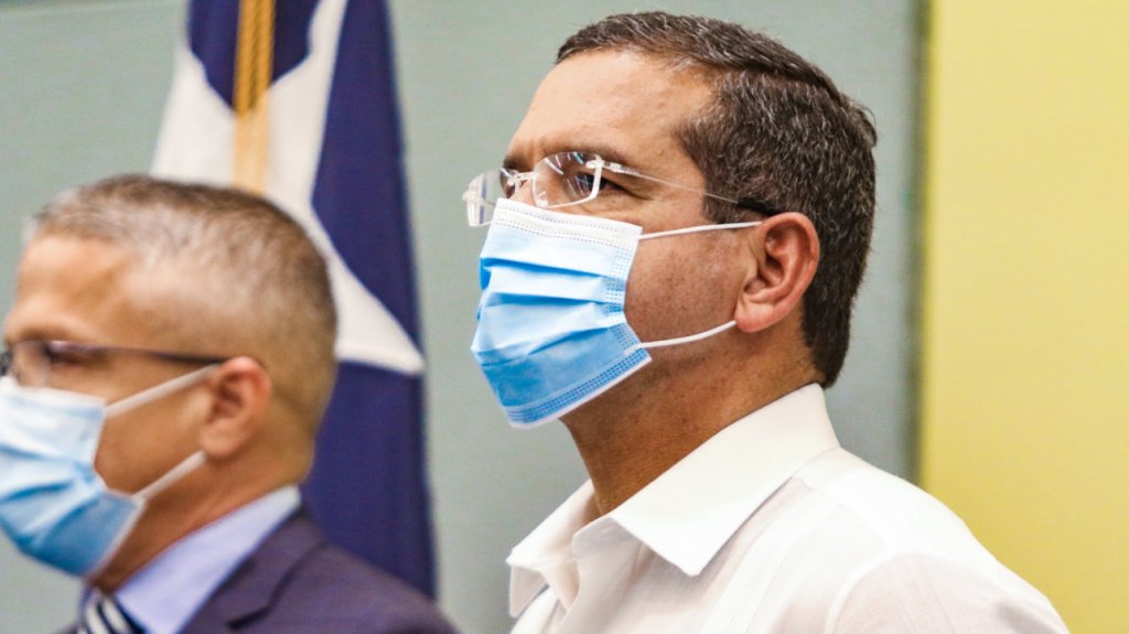  Gobernador firma OE para requerir prueba negativa COVID en eventos multitudinarios 