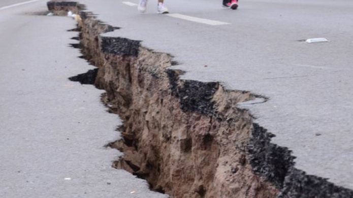 PRIMERAS IMÃGENES: Fuertes terremotos de magnitud 7,5 sacuden PakistÃ¡n, AfganistÃ¡n y la India