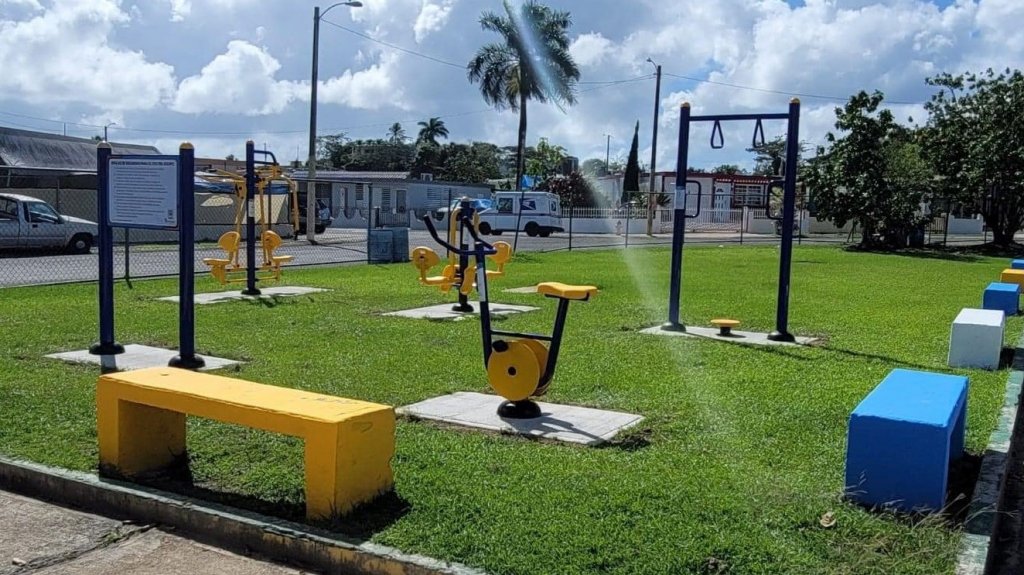  Inauguran en San Lorenzo gimnasio para adultos y &aacute;rea de juegos para ni&ntilde;os 