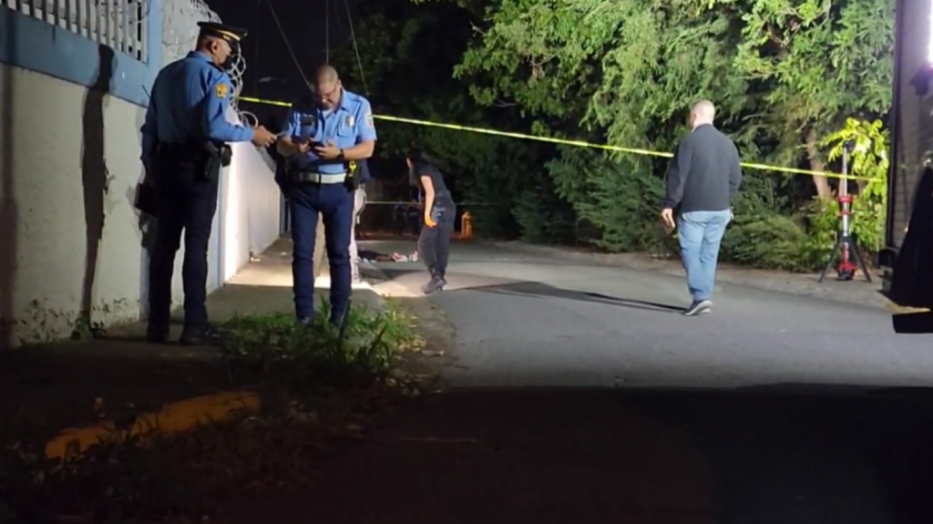  Video: Sin identificar hombre asesinado anoche en Carolina 