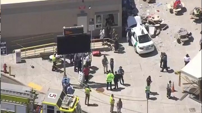 Un vehÃ­culo embiste un grupo de peatones cerca del aeropuerto de Boston