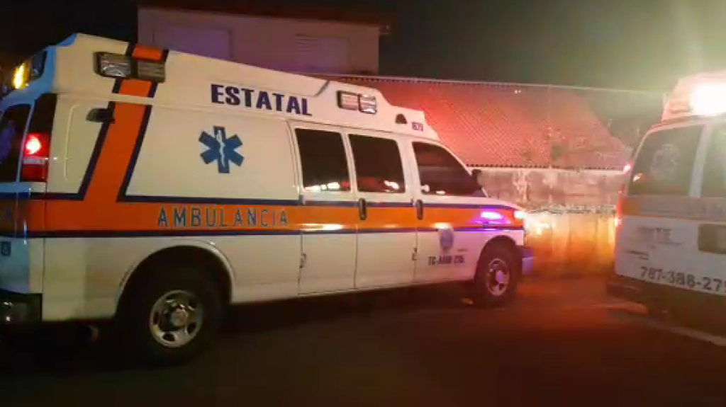 Apu&ntilde;alan mujer en el cuello en alegado incidente de ley 54 en Trujillo Alto 