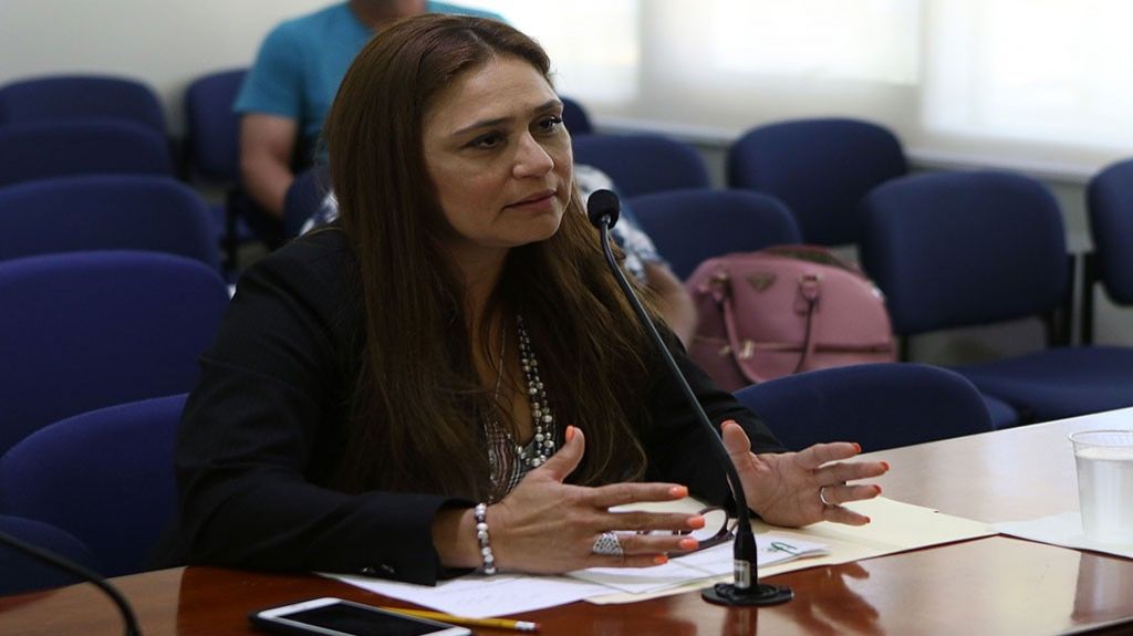  Aseguran en vista p&uacute;blica, comunidad de Lo&iacute;za es olvidada por el gobierno 