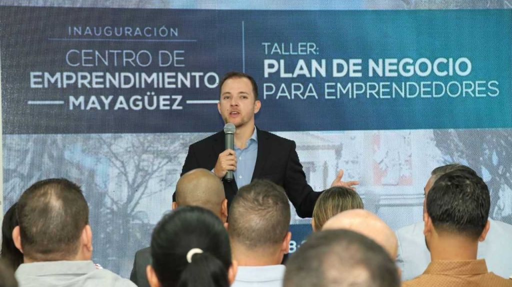  Inauguran nuevo Centro de Emprendimiento en Mayag&uuml;ez 