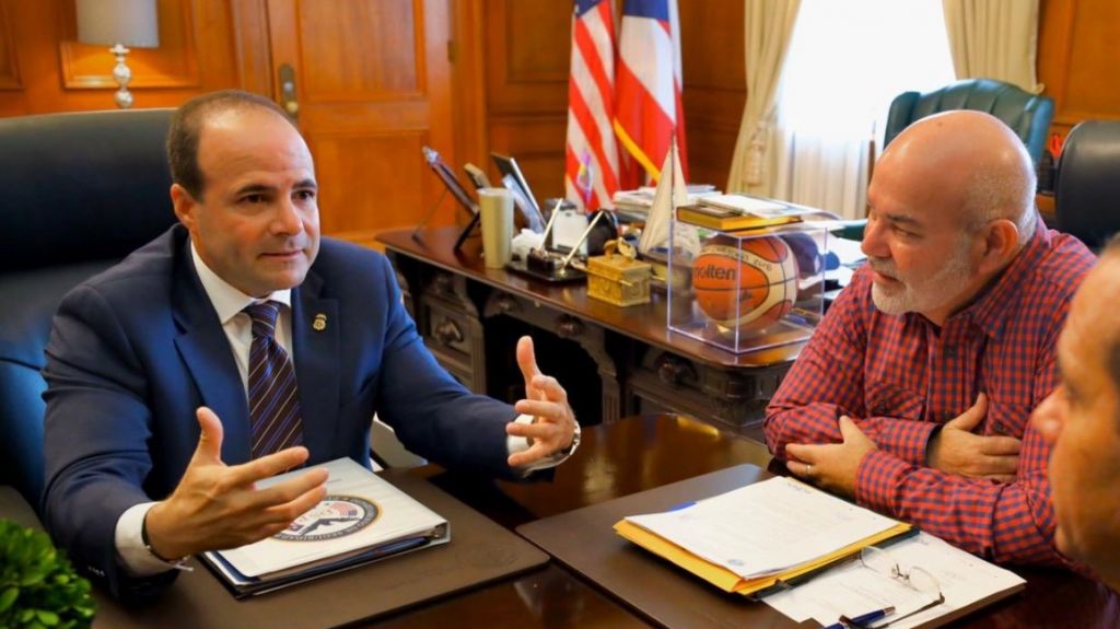  Presidente de la C&aacute;mara y secretario Seguridad P&uacute;blica discuten criminalidad en Vieques 