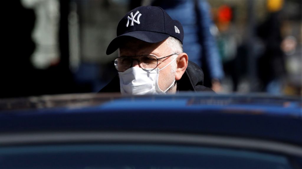  Un hombre muerto y una mujer grave tras automedicarse contra el coronavirus 