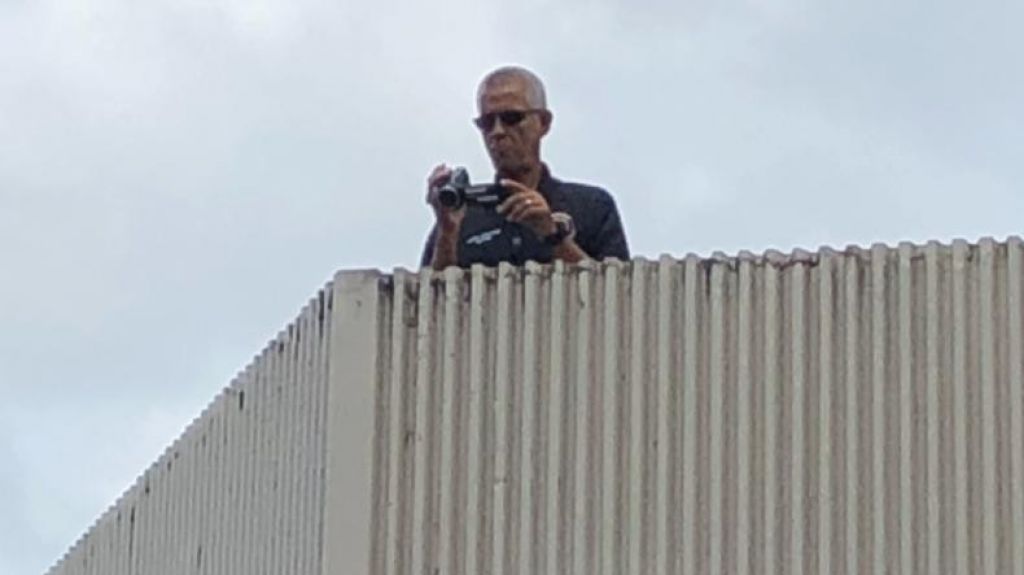  Denis M&aacute;rquez molesto por supuesto fichaje durante protesta laboral 