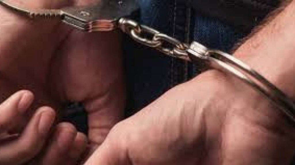  Federales arrestan a cuatro polic&iacute;as de la divisi&oacute;n Drogas de Humacao en medio de operativo anticorrupci&oacute;n 